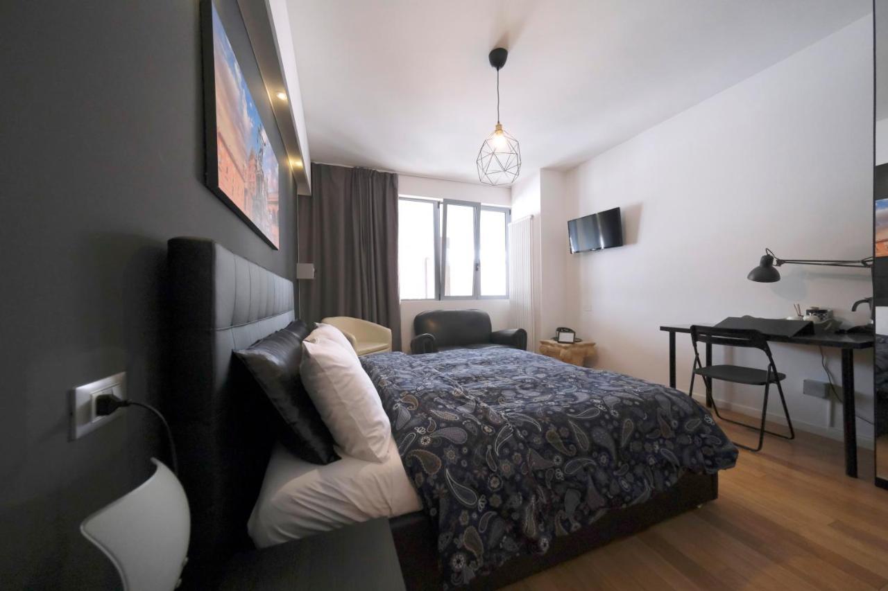 La Boutique Di Via Dell Indipendenza Hotell Bologna Exteriör bild