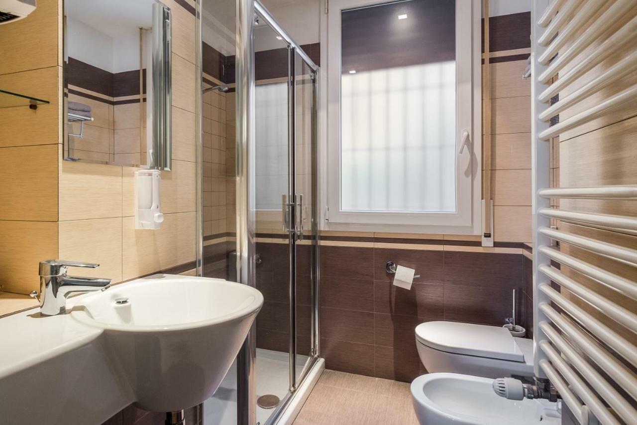 La Boutique Di Via Dell Indipendenza Hotell Bologna Exteriör bild